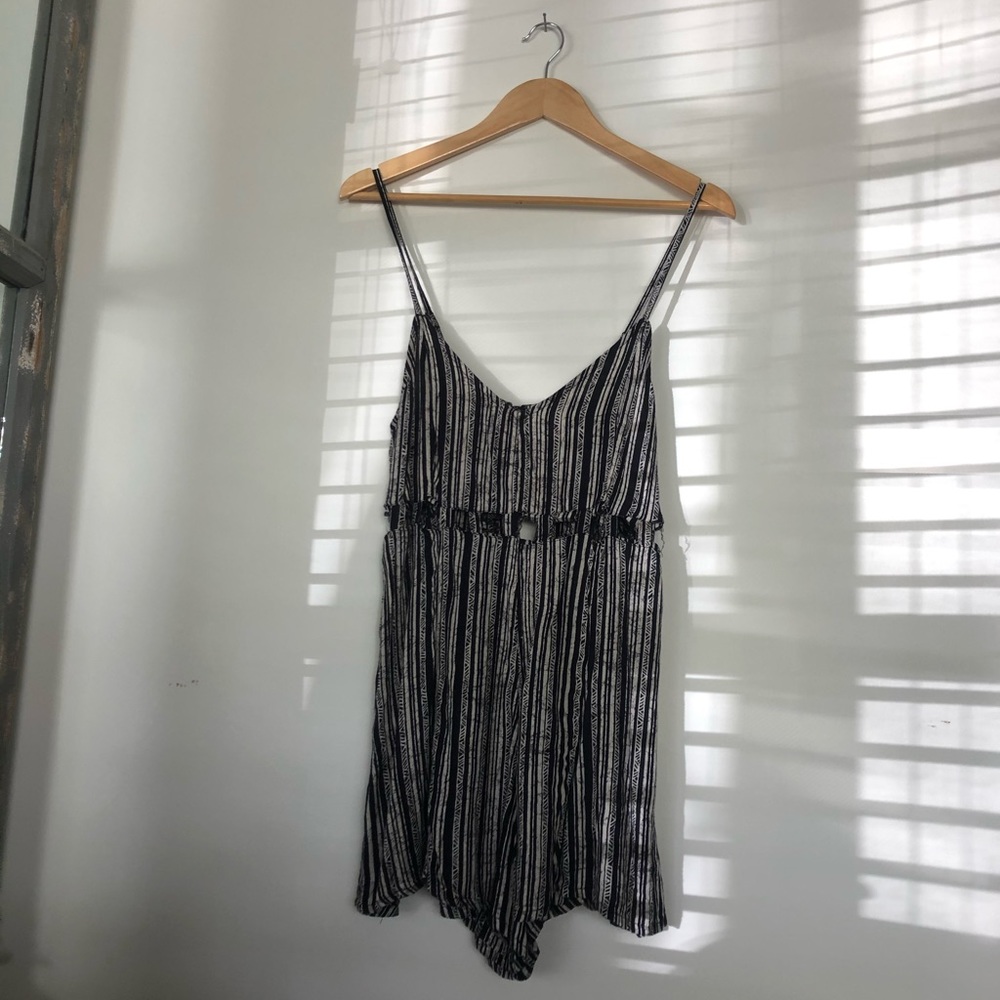 RVCA beachy romper
